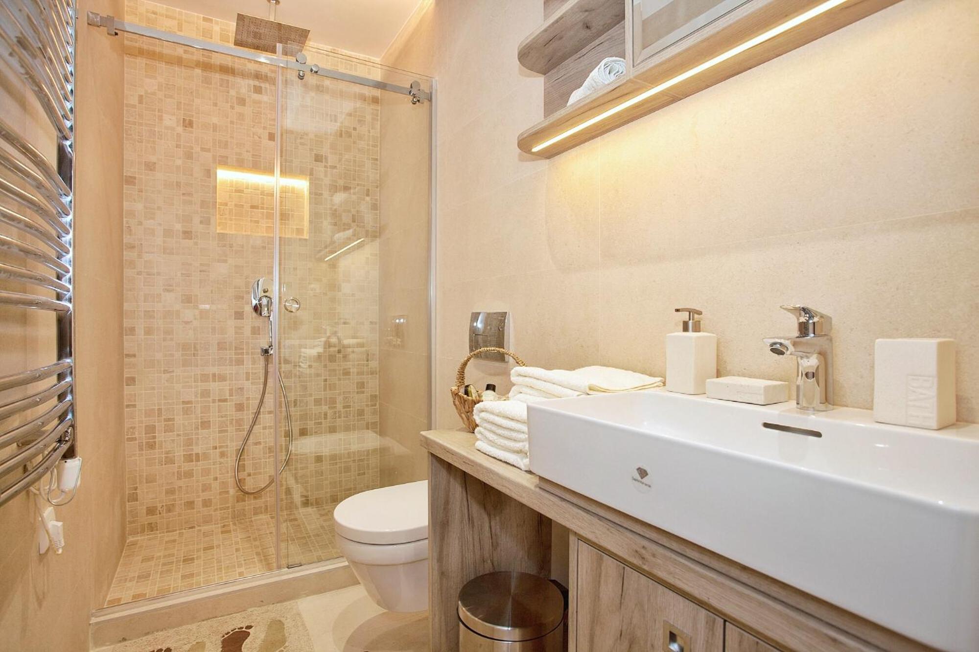 Hostgost Selected Suites - Skadarlija Square 베오그라드 외부 사진