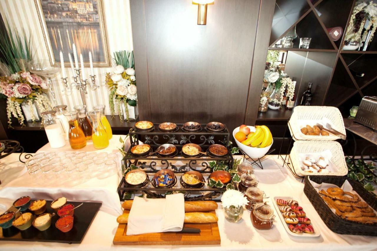 Hostgost Selected Suites - Skadarlija Square 베오그라드 외부 사진